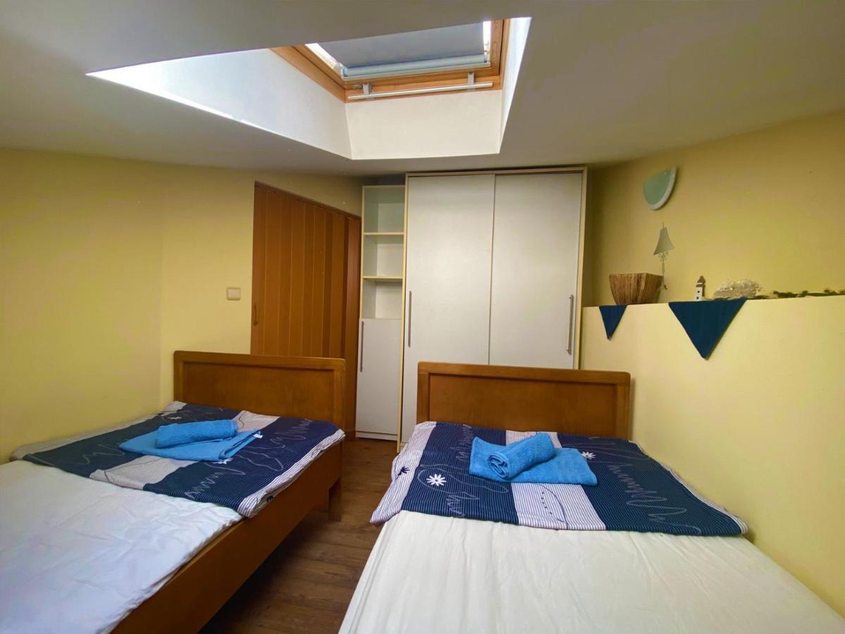 Sailor Apartments Паг Экстерьер фото