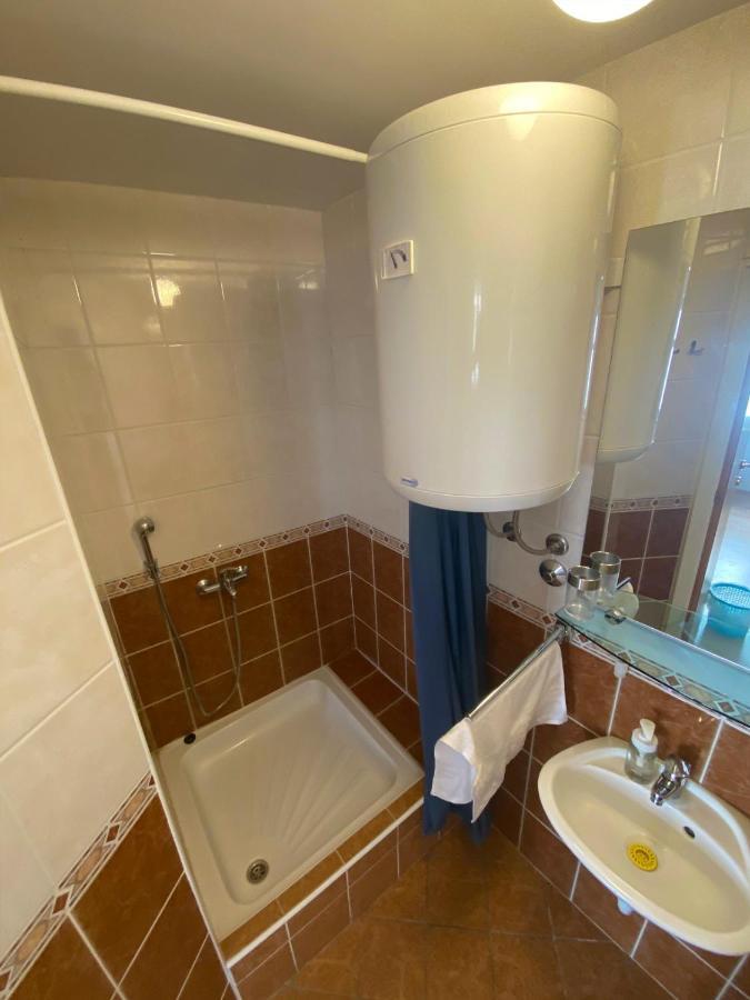 Sailor Apartments Паг Экстерьер фото